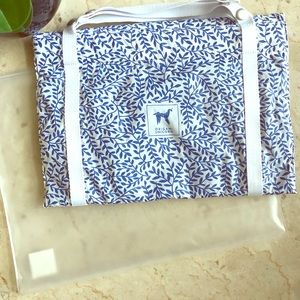 Travel makeup bag 💄